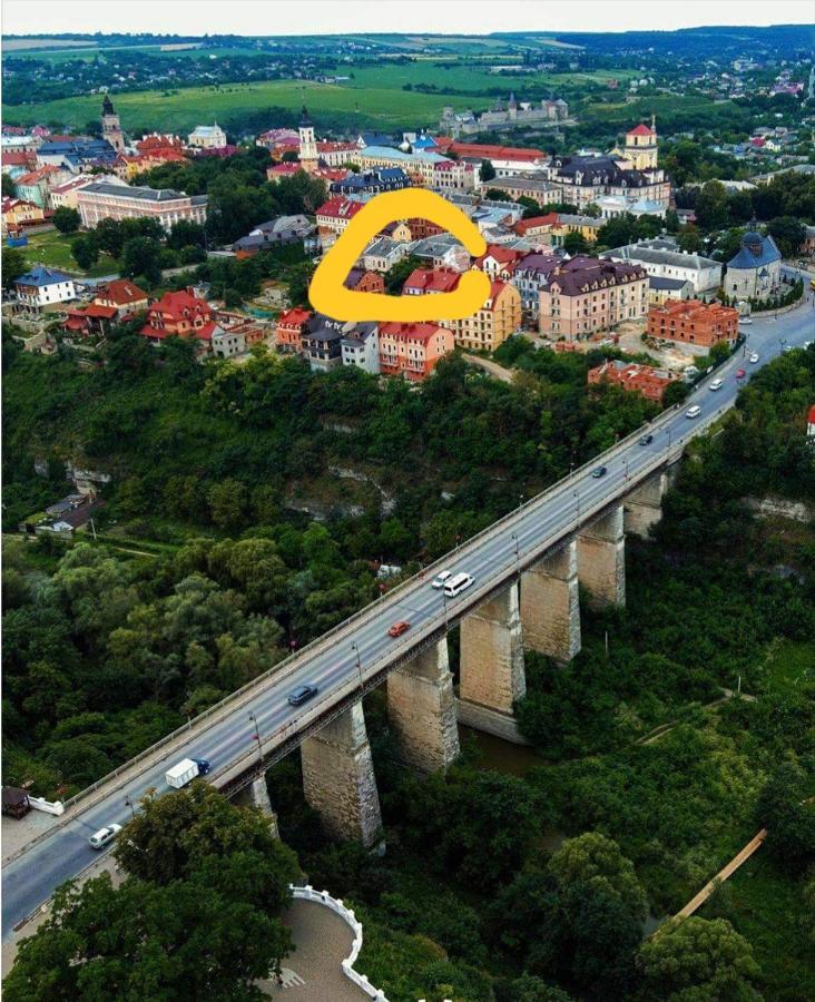 Апартаменты Зарванская стрит 9 Каменец-Подольский Экстерьер фото